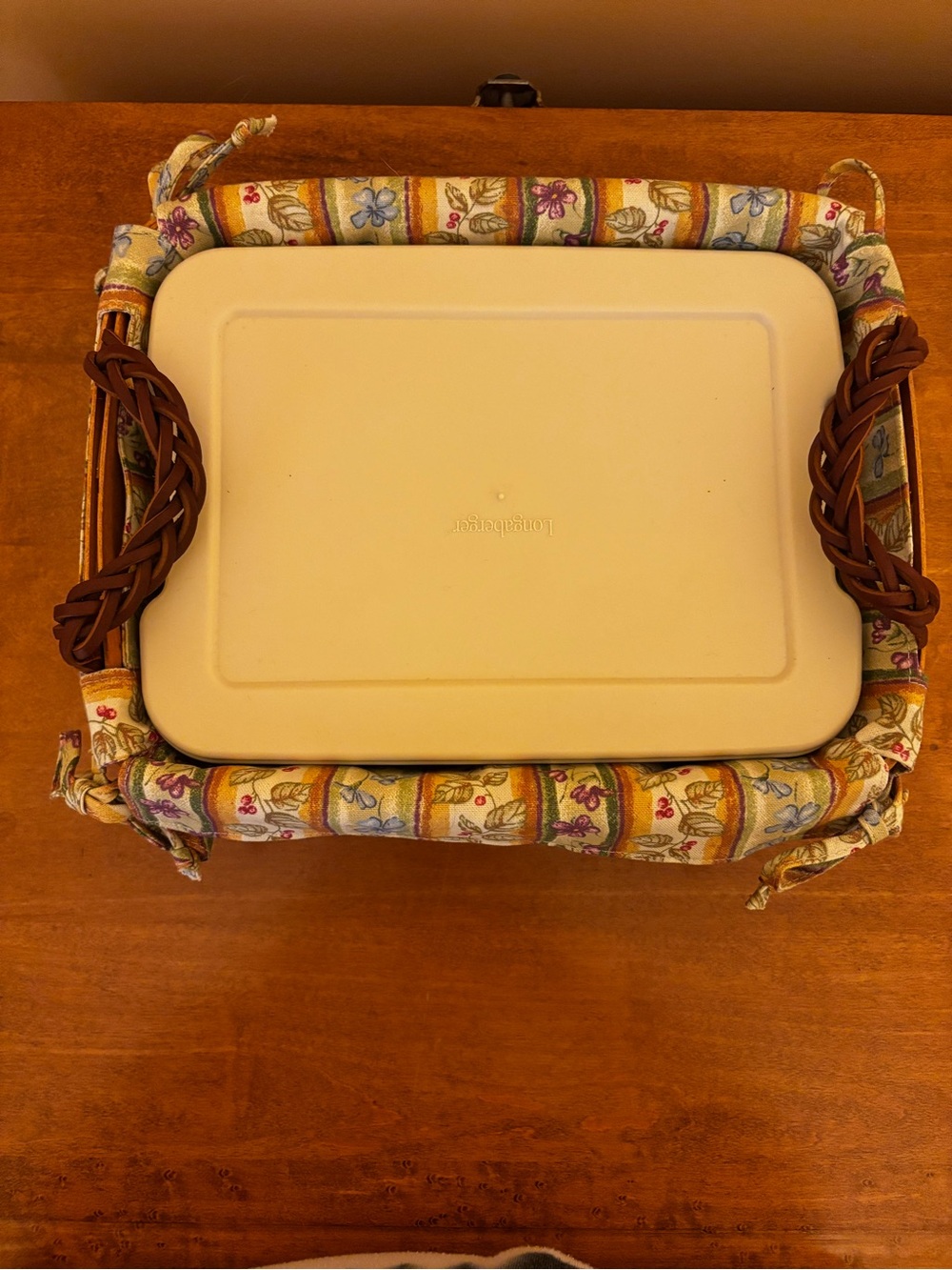 Longaberger Small Serving Basket w/Botanical Fields liner and Lidded protector - Picture 2 of 4